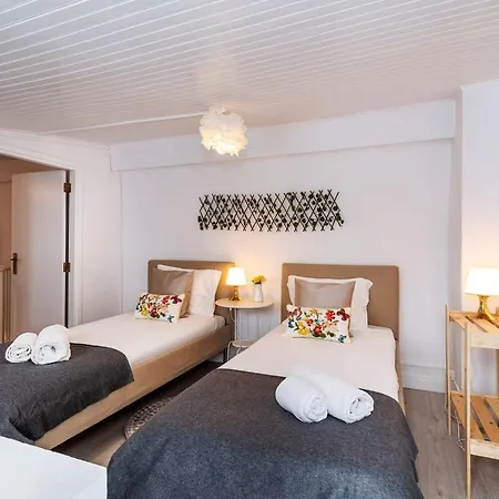 Urban & Trendy Duplex Close To Lx Factory By Trip2portugal Lisbon