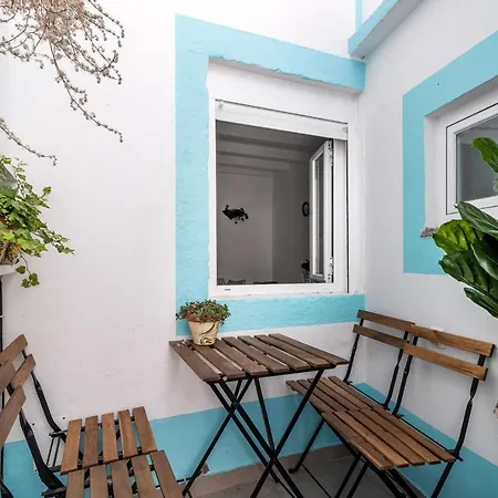 Apartment Urban & Trendy Duplex Close To Lx Factory By Trip2portugal